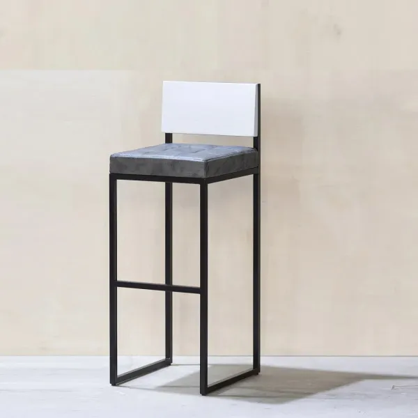 картинка В НАЛИЧИИ стул барный Шоколад 370х370 h 765 мм, кожа серая / спинка - белая / металл черный арт. 18608 от ARCHPOLE