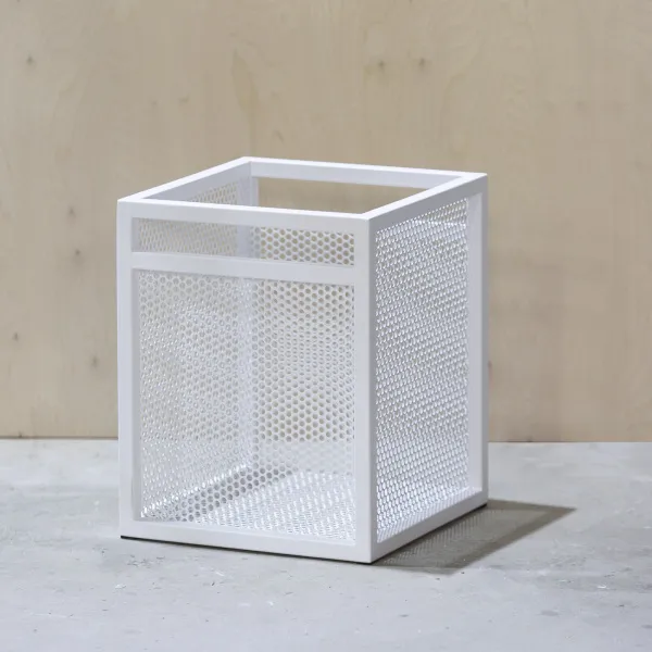 картинка В НАЛИЧИИ корзина <Решето>  (330х330 высота 400 мм , металл белый) арт. 18615 от ARCHPOLE