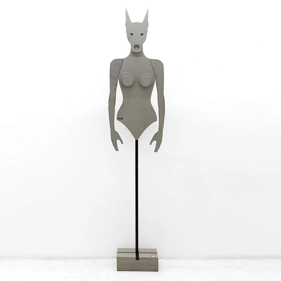 картинка В НАЛИЧИИ арт вешалка Крошка Доберман h 1850 мм / серый, арт. 18763 от ARCHPOLE