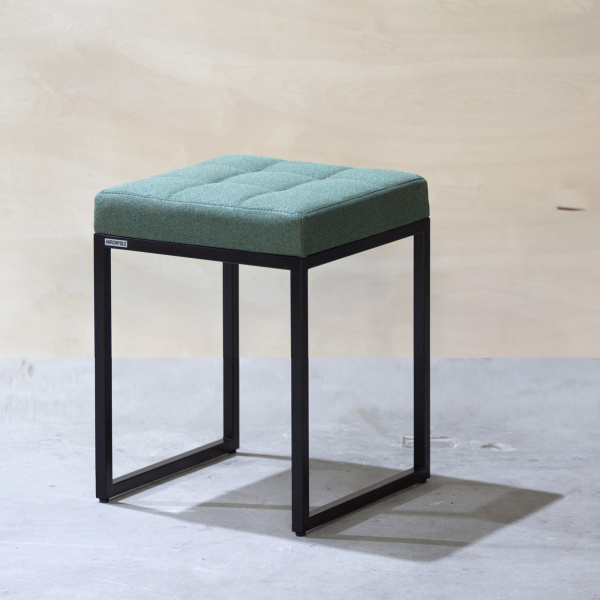 картинка В НАЛИЧИИ табурет Шоколад 370х370 h 465 мм, ткань зеленая, металл черный, арт. 18575 от ARCHPOLE
