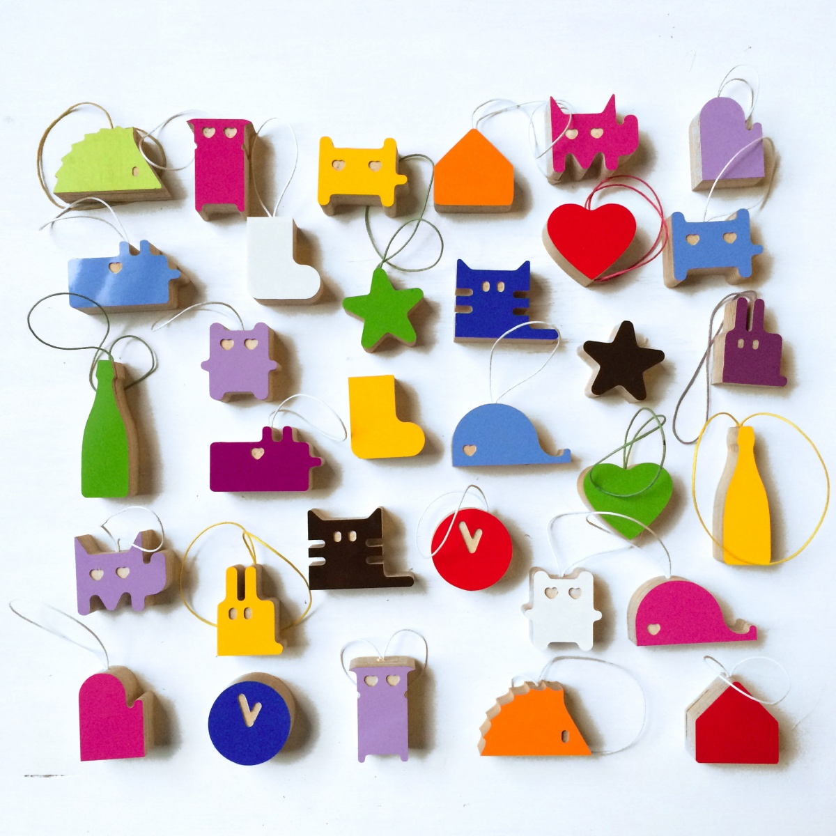 картинка Набор из 32 игрушек разноцветные от ARCHPOLE