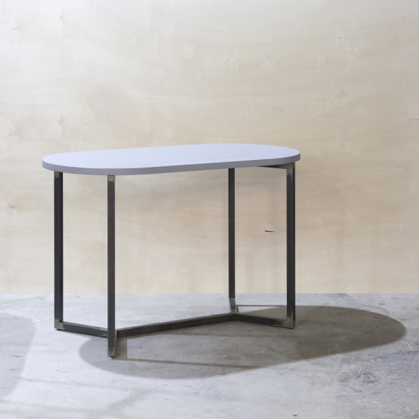 картинка В НАЛИЧИИ стол Овале 1200х600 h 750 мм, фанера серая, металл натуральный цввет металла под матовым лаком, арт. 18568 от ARCHPOLE