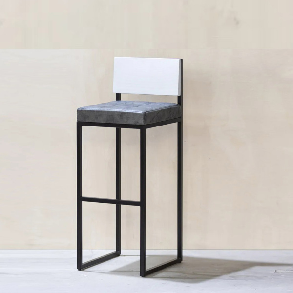 картинка В НАЛИЧИИ стул барный Шоколад 370х370 h 765 мм, кожа серая / спинка - белая / металл черный арт. 18608 от ARCHPOLE