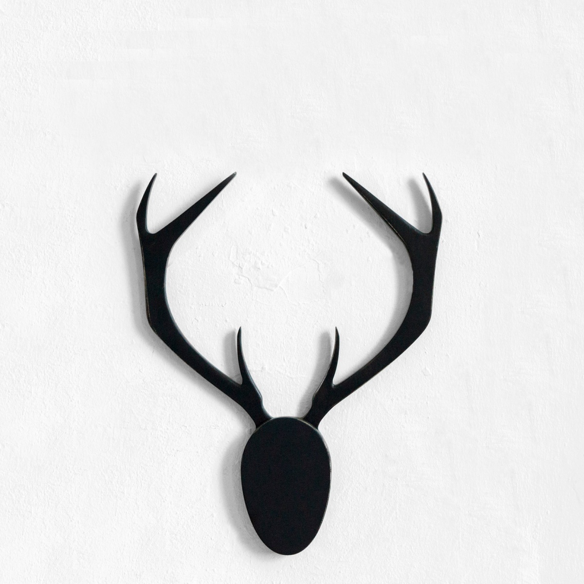 картинка РАСПРОДАЖА Настенные рога с головой №2 <дизайн-олень>  фанера-винтажный черный НОМЕР 23 от ARCHPOLE