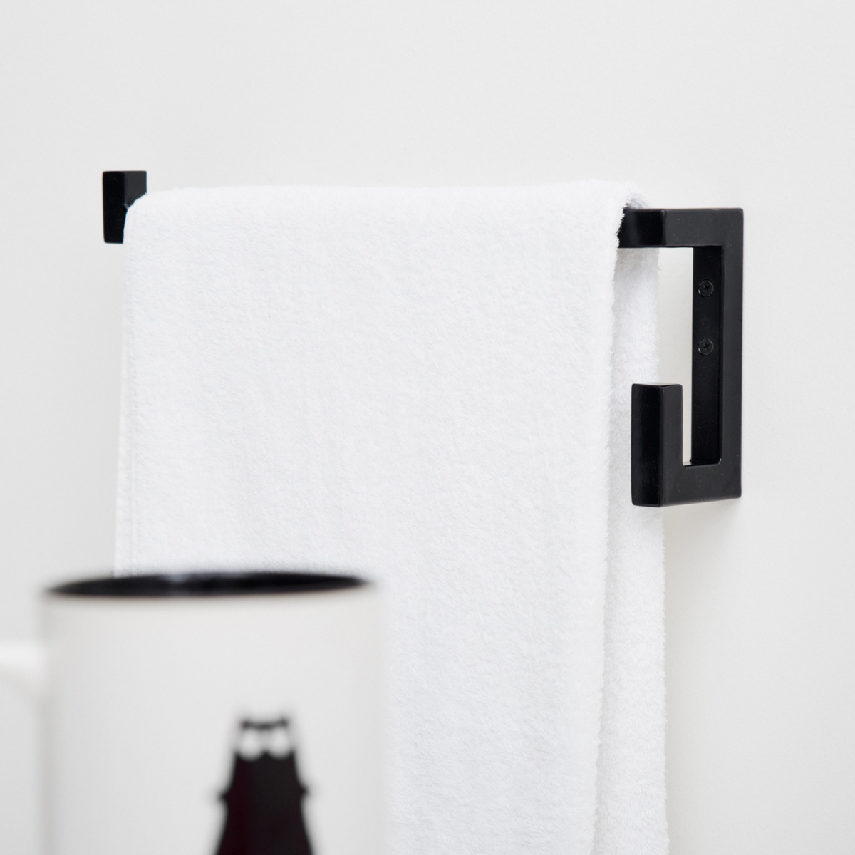 картинка В НАЛИЧИИ держатель для полотенца с крючком черный от ARCHPOLE