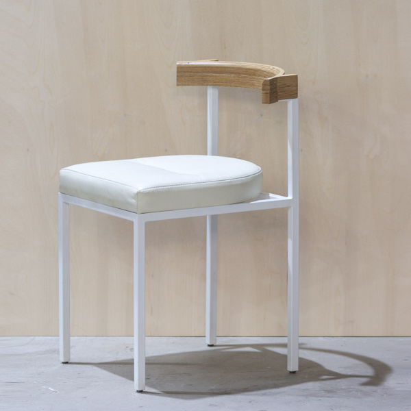 картинка В НАЛИЧИИ стул Овале мягкий с натуральной высокой спинкой и белой кожей  арт.18603 от ARCHPOLE