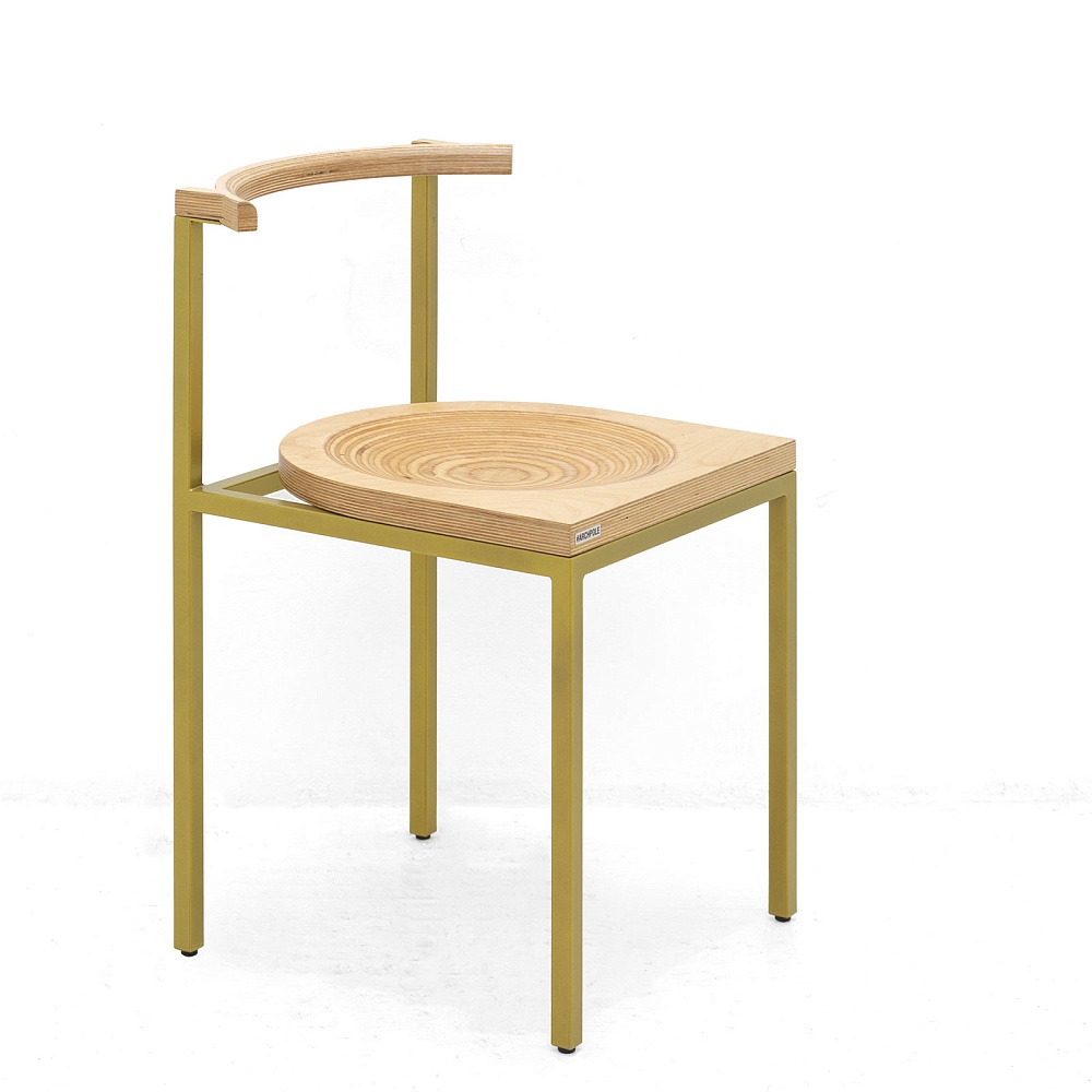 20250211-ovale-chair-gold-and-ply-0020-square-1600.jpg
