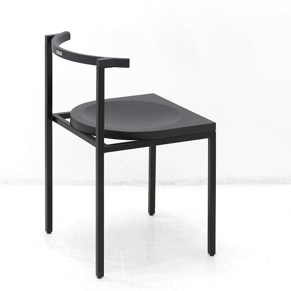 20250311-ovale-ch-black-0030-square-1600.jpg