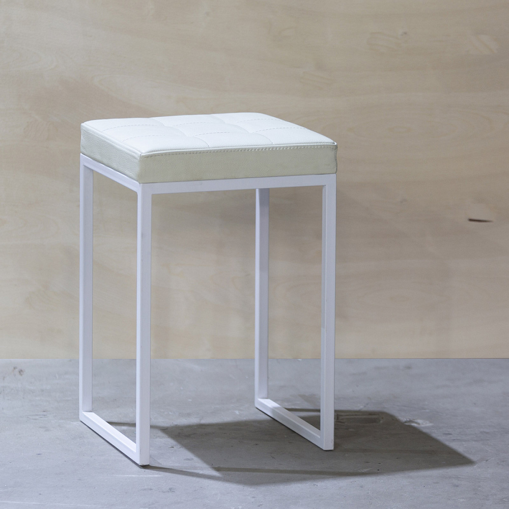 картинка В НАЛИЧИИ табурет Шоколад 370х370 h 565 мм, кожа белая, металл белый, арт. 18572 от ARCHPOLE