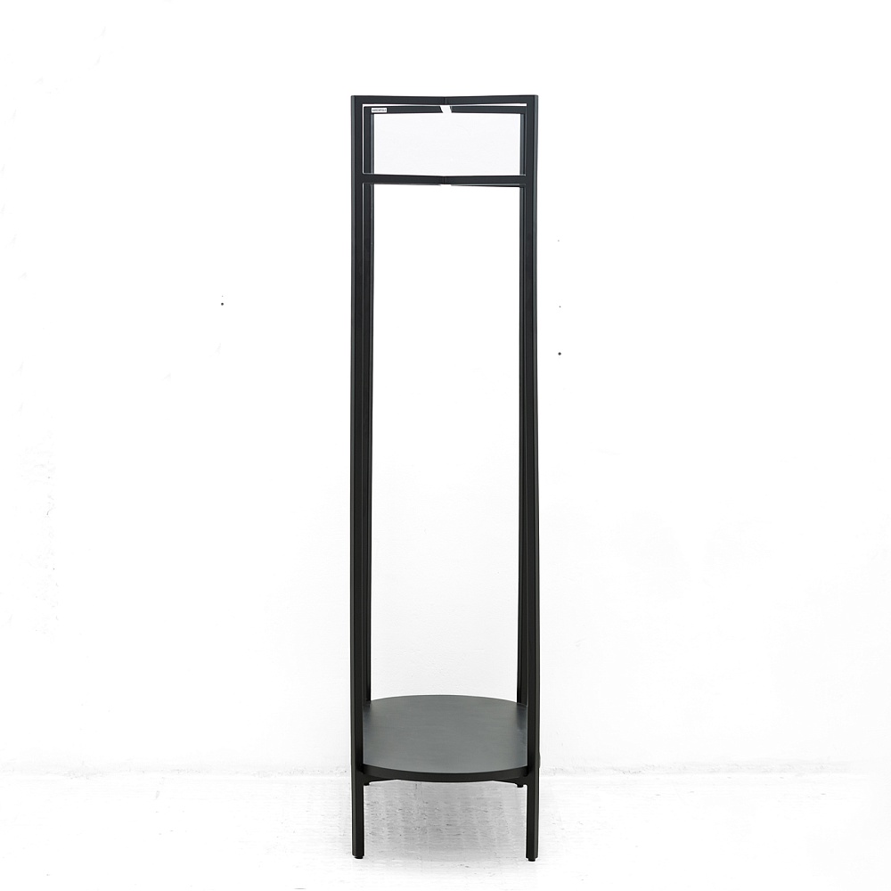 20250311-ovale-hanger-0040-square-1600.jpg
