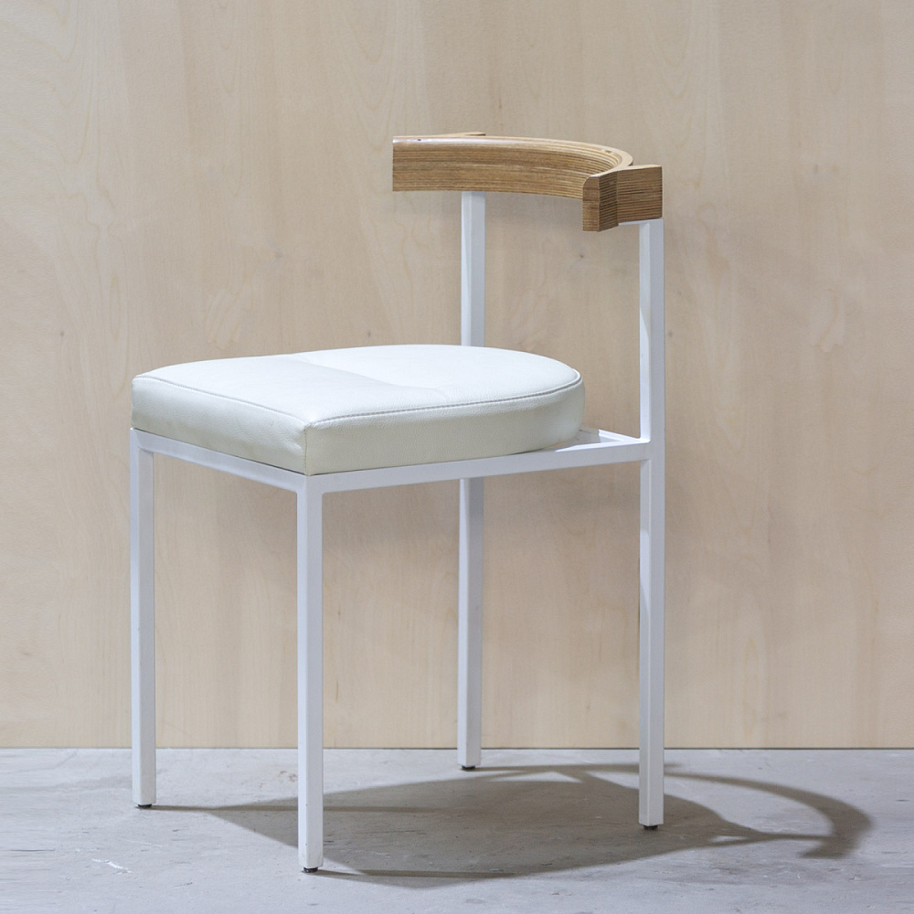 картинка В НАЛИЧИИ стул Овале мягкий с натуральной высокой спинкой и белой кожей  арт.18603 от ARCHPOLE